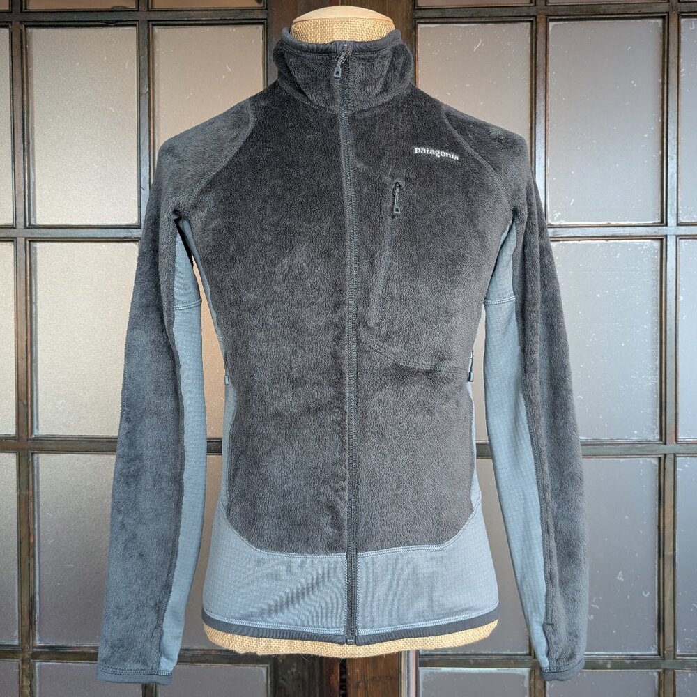 PATAGONIA | R2 Full-Zip Polartec "Thermal Pro" Technical Fleece | Gray | Men's S